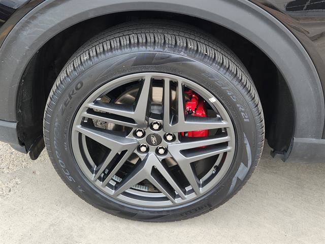 Used 2025 Ford Explorer ST-Line w/ ST-Line Street Pack image 6