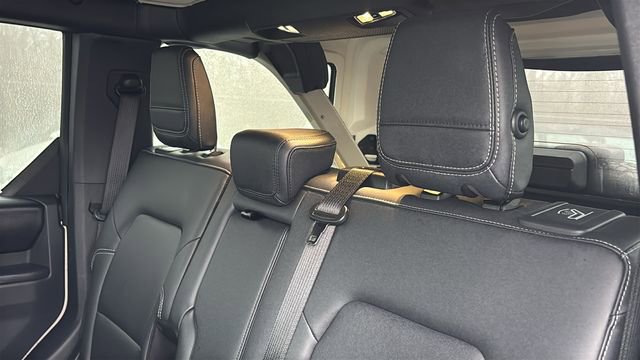 Used 2025 Ford Bronco Badlands image 31