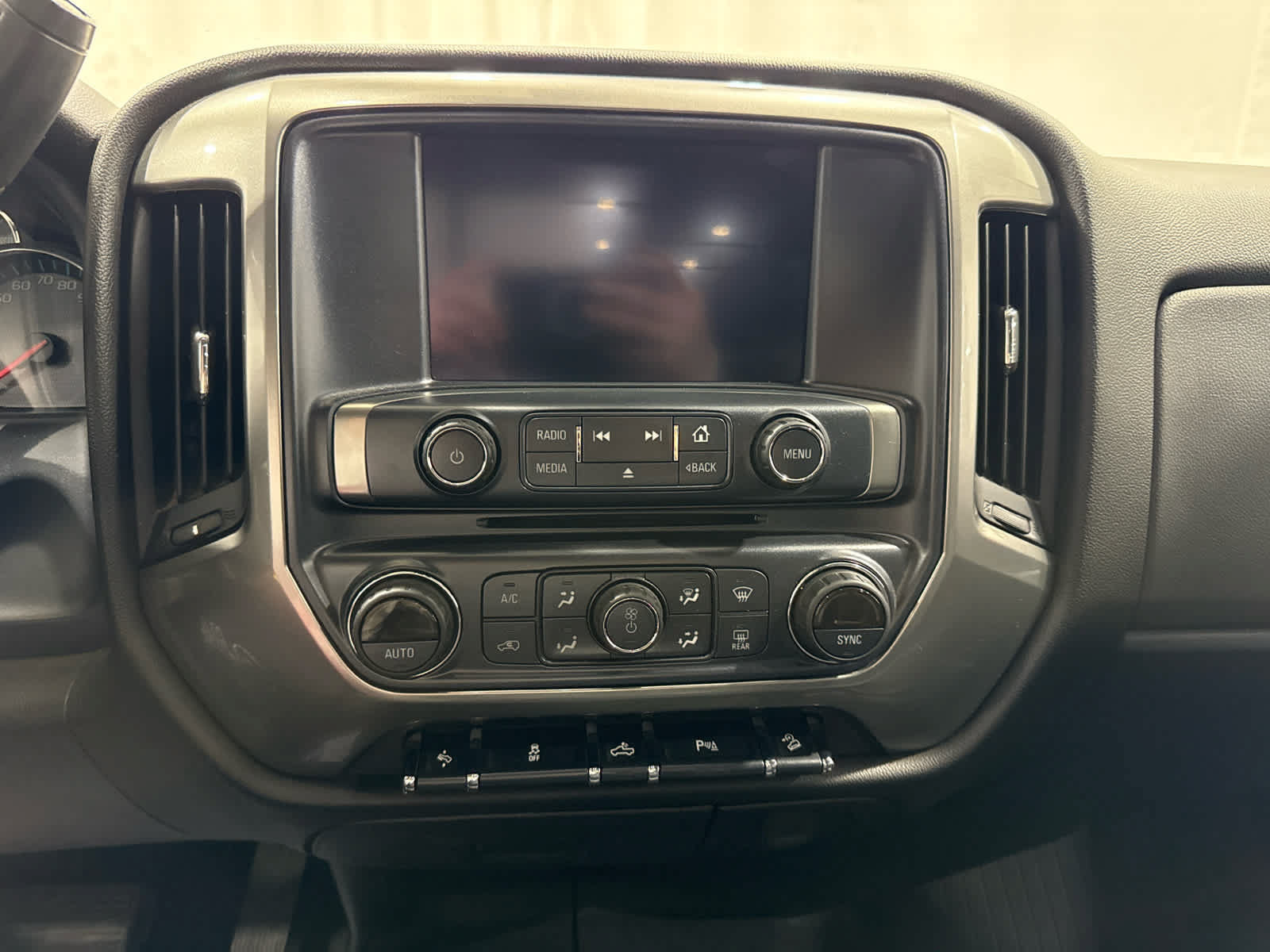 Certified 2019 Chevrolet Silverado 2500 LT w/ All Star Edition AWD/4WD image 17
