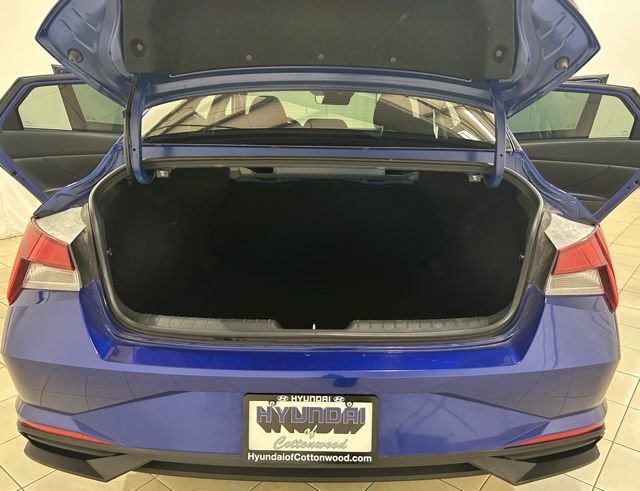 Used 2023 Hyundai Elantra SEL w/ Convenience Package image 13