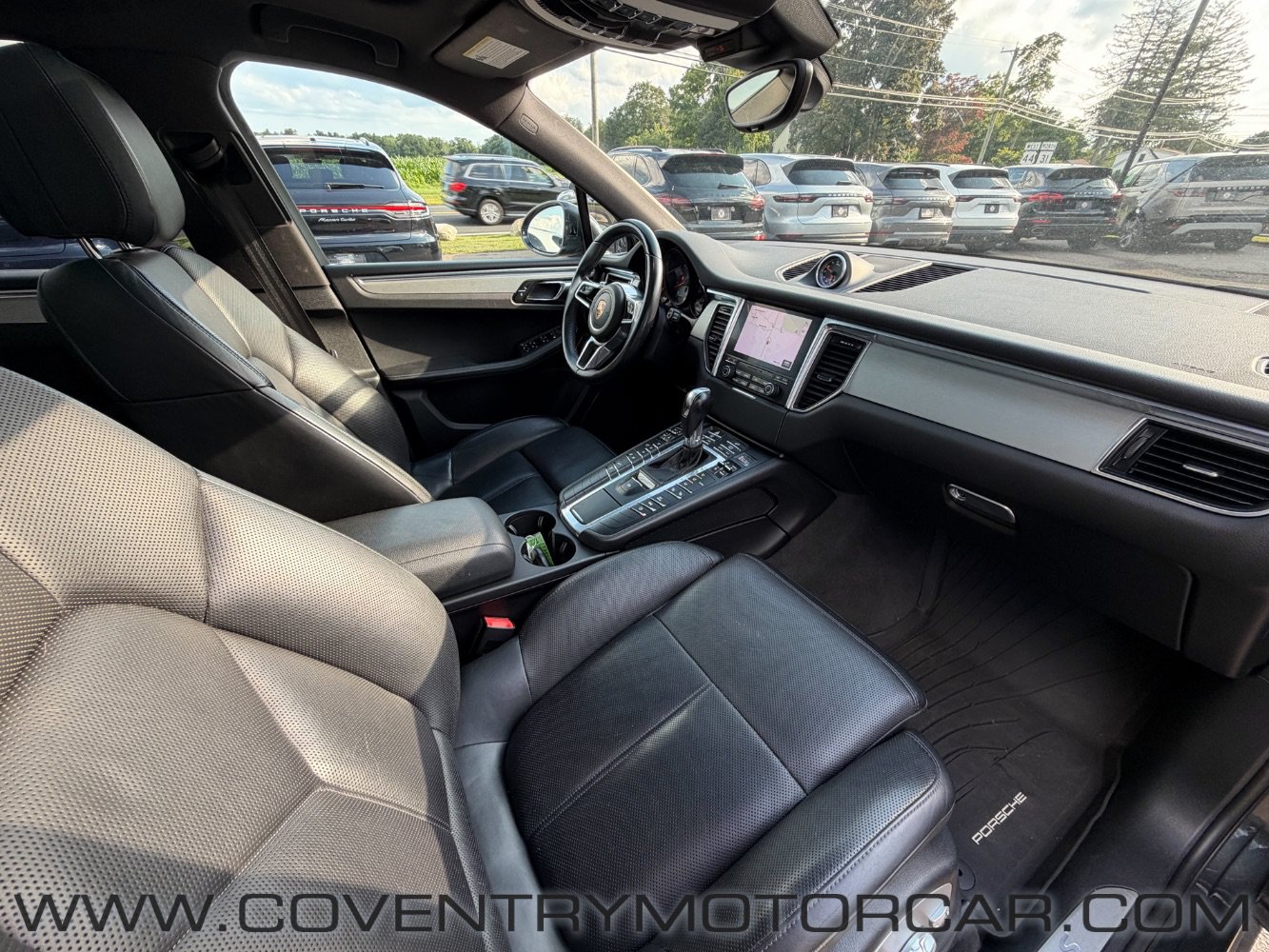 Used 2017 Porsche Macan S AWD/4WD image 26