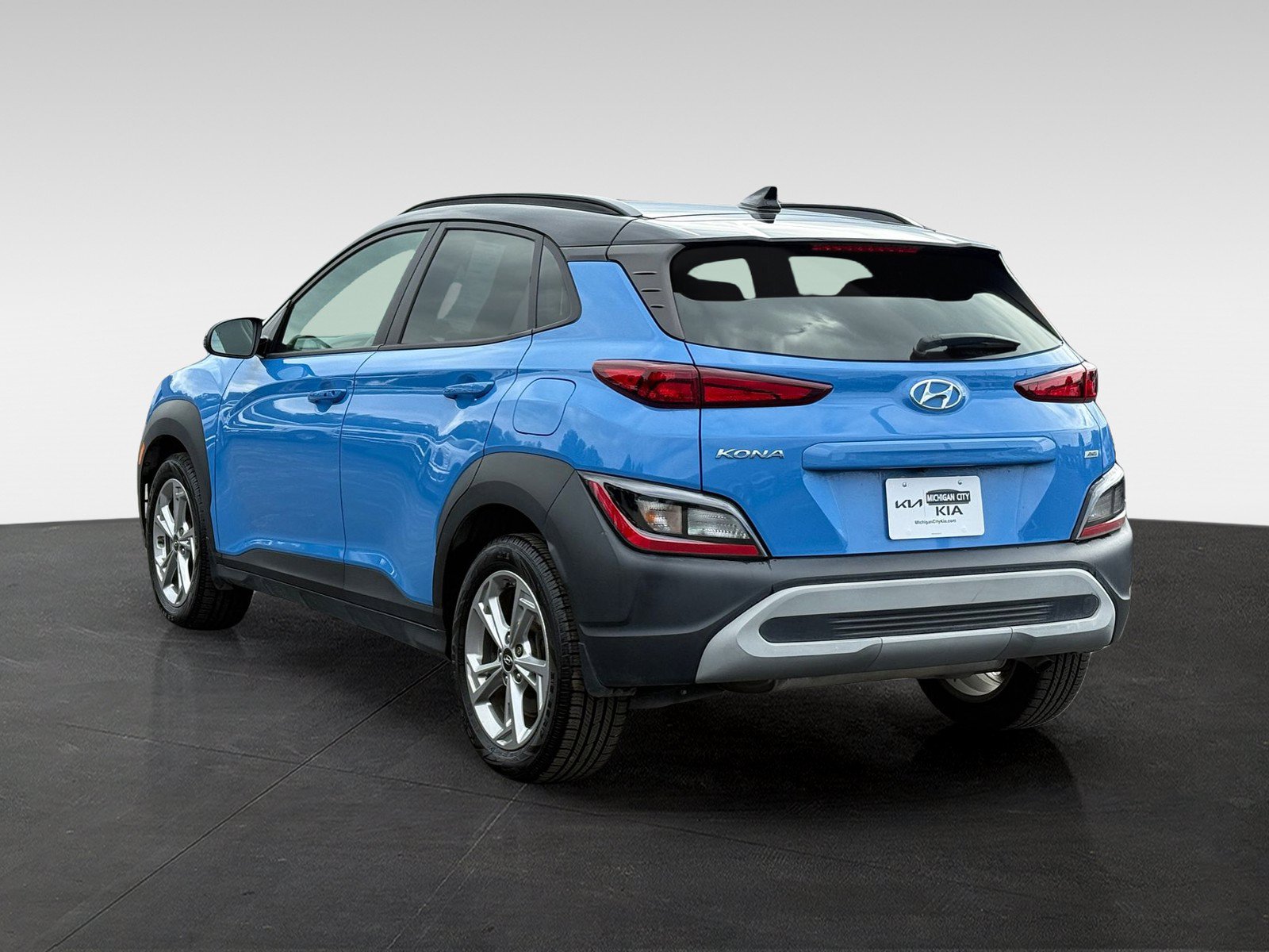 Used 2022 Hyundai Kona SEL w/ Winter Weather Package AWD/4WD image 7