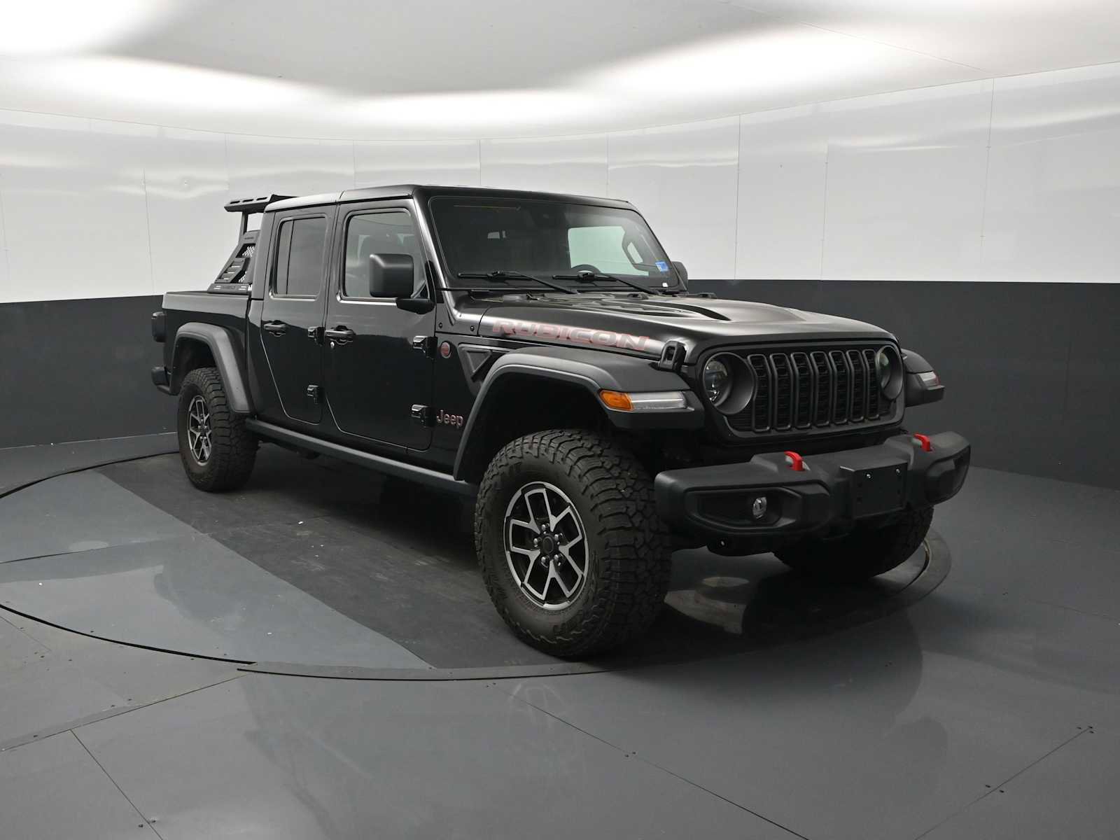 Used 2024 Jeep Gladiator Rubicon w/ Convenience Group image 2