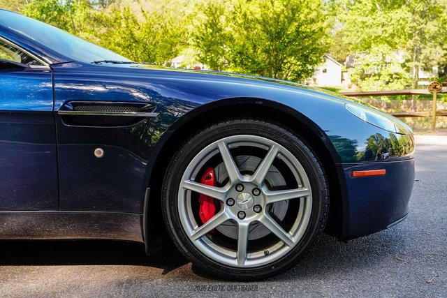 Used 2008 Aston Martin V8 Vantage Roadster RWD image 11