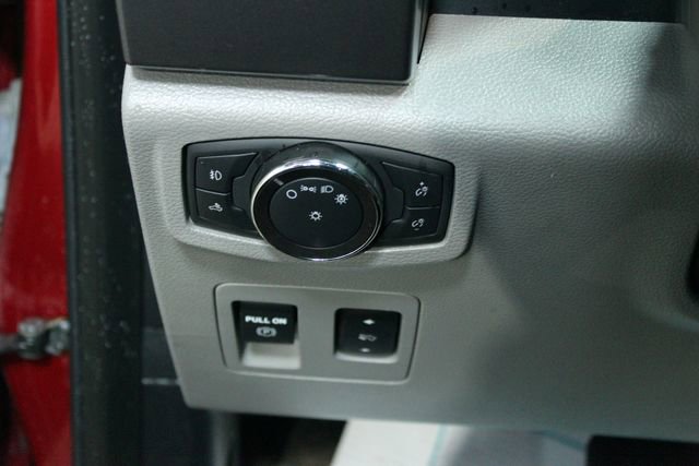 Used 2019 Ford F150 XLT w/ Equipment Group 302A Luxury image 12