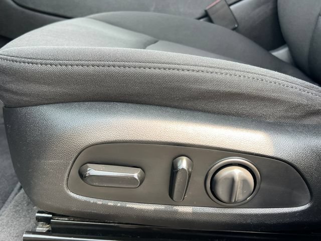 Used 2020 Chevrolet Malibu LT FWD image 9