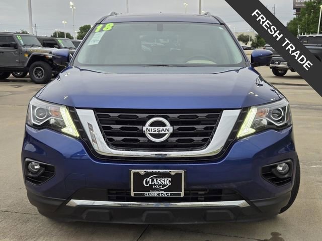 Used 2018 Nissan Pathfinder Platinum w/ Cargo Package FWD image 2