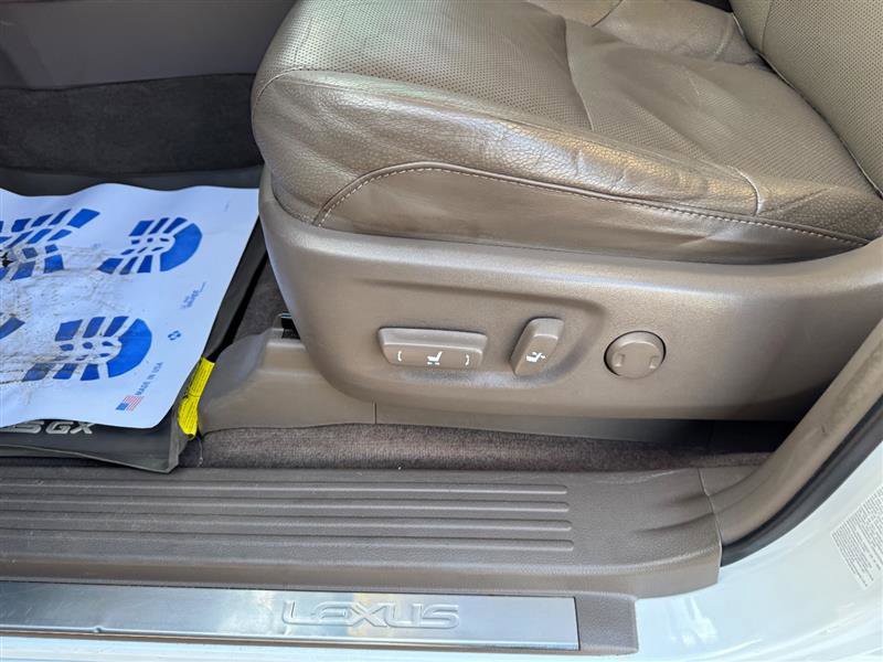 Used 2019 Lexus GX 460 image 29