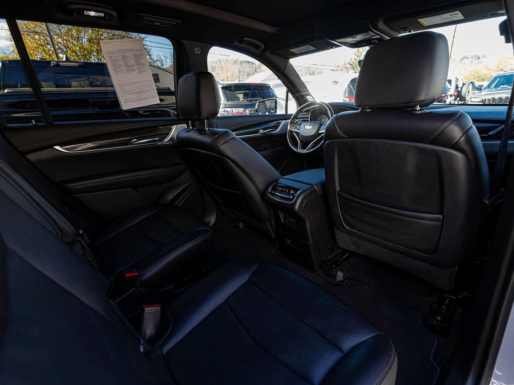 Used 2023 Cadillac XT6 Sport image 32