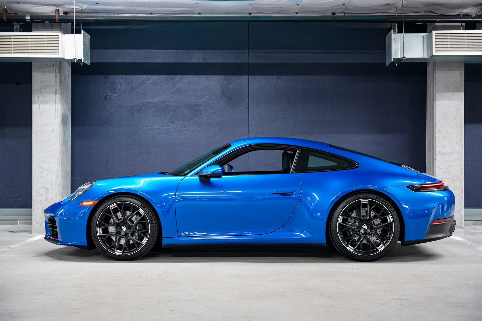 Used 2026 Porsche 911 Carrera T RWD image 8