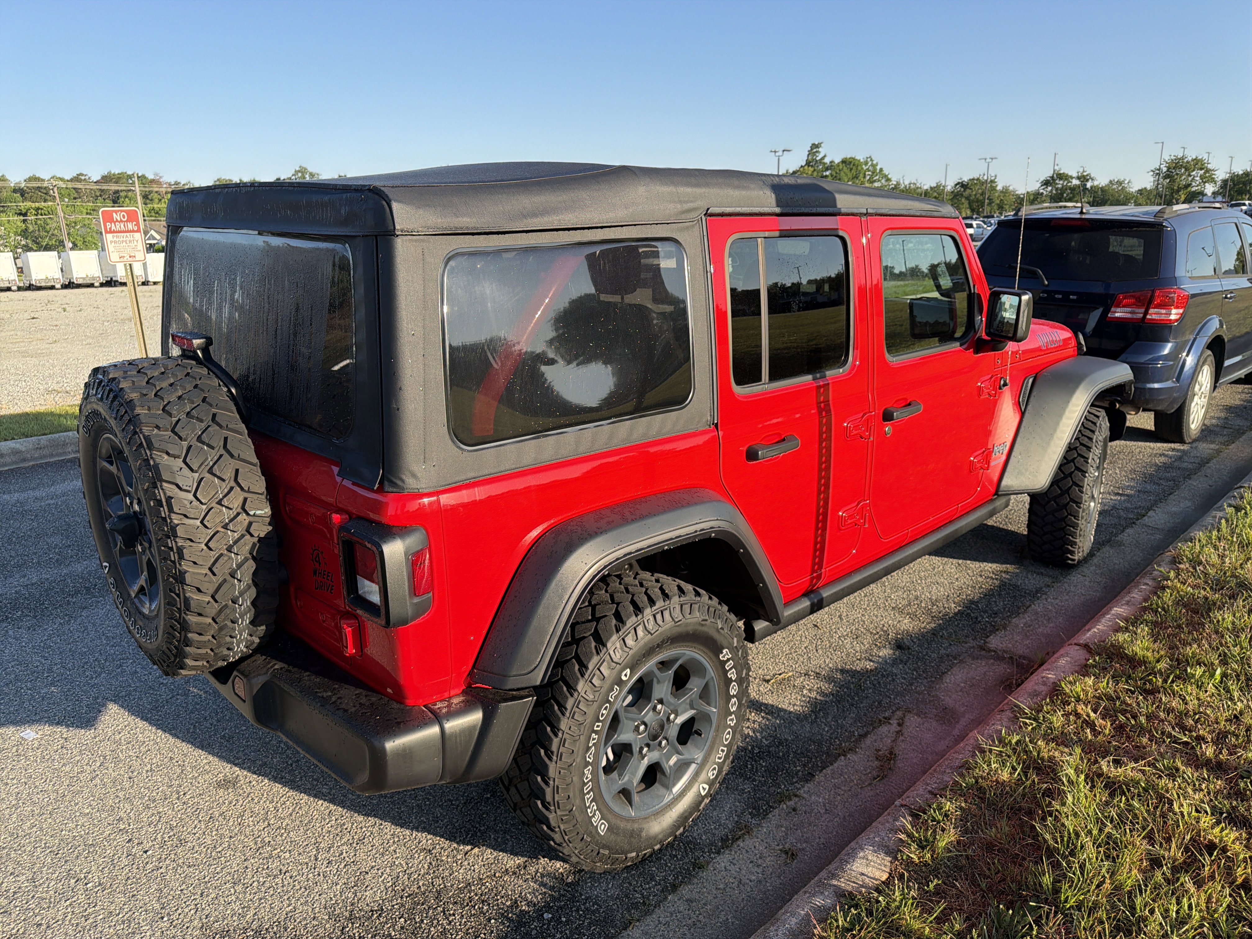 Used 2023 Jeep Wrangler Unlimited w/ Cold Weather Group AWD/4WD image 10