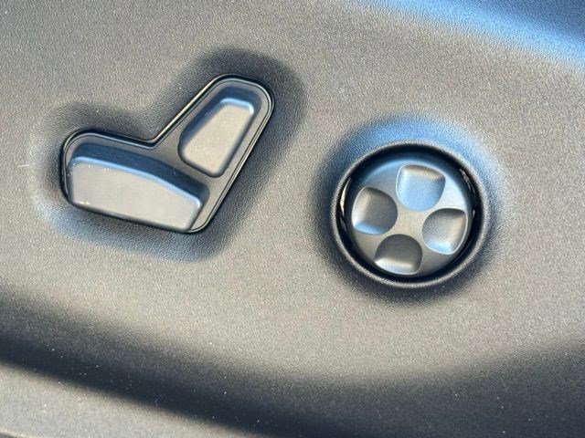 New 2026 Chrysler Pacifica Limited w/ S Appearance Package image 12