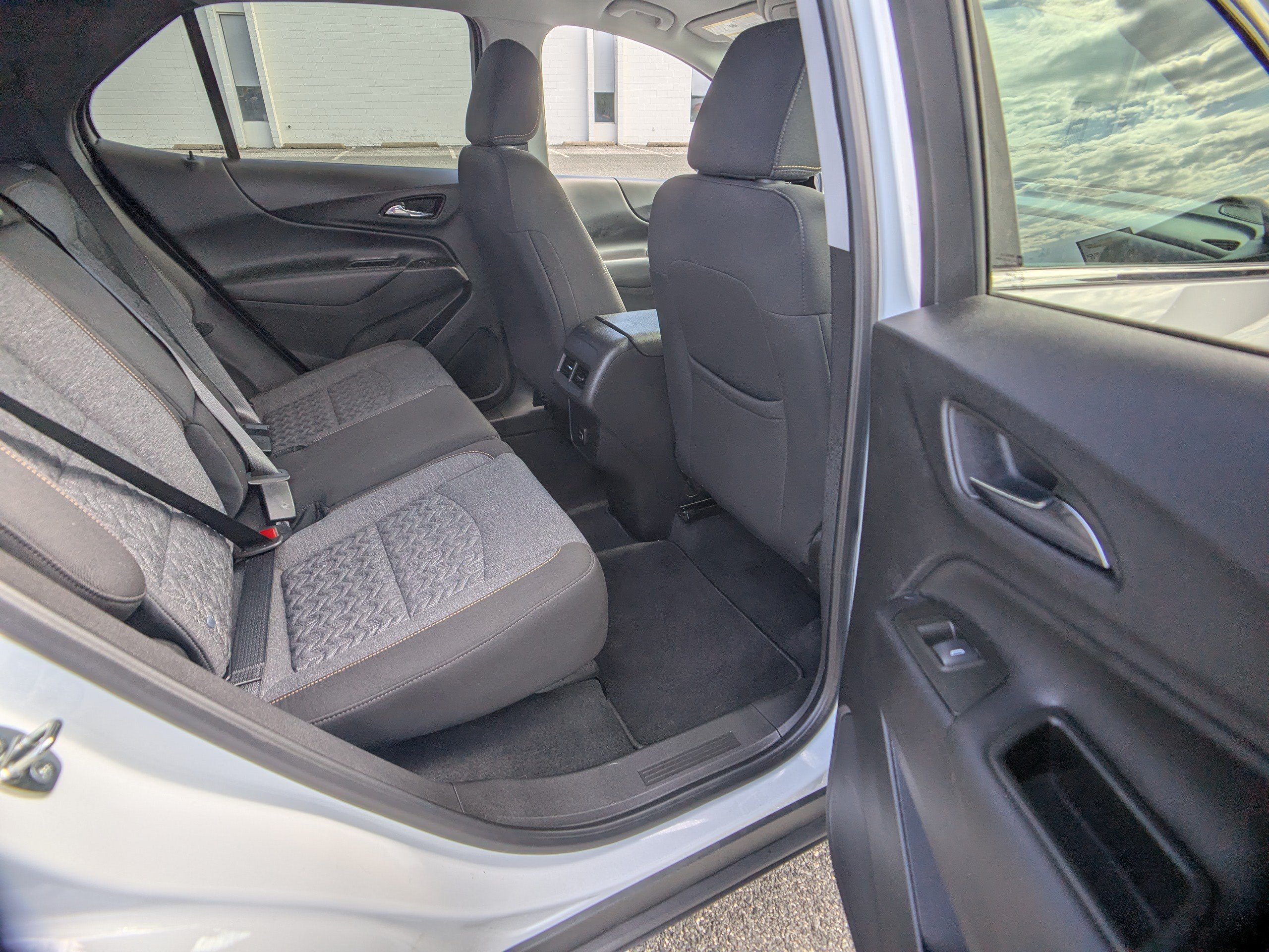 Used 2023 Chevrolet Equinox LT AWD/4WD image 13