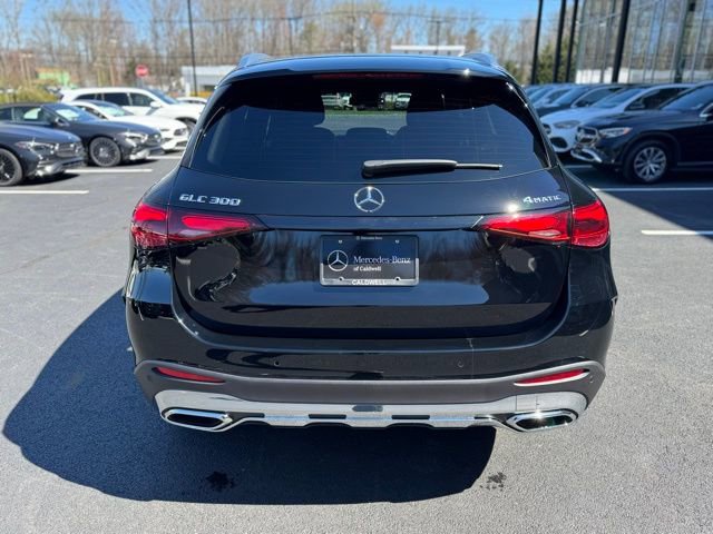 Used 2026 Mercedes-Benz GLC 300 4MATIC image 4