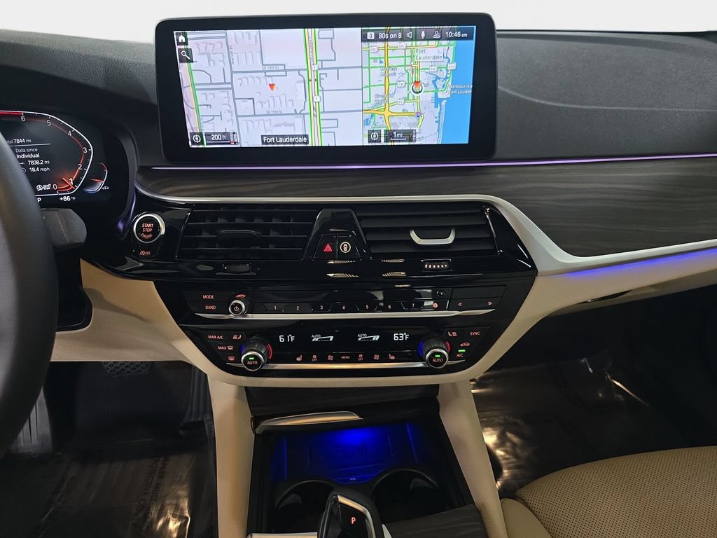 Used 2023 BMW 530i w/ Premium Package RWD image 23