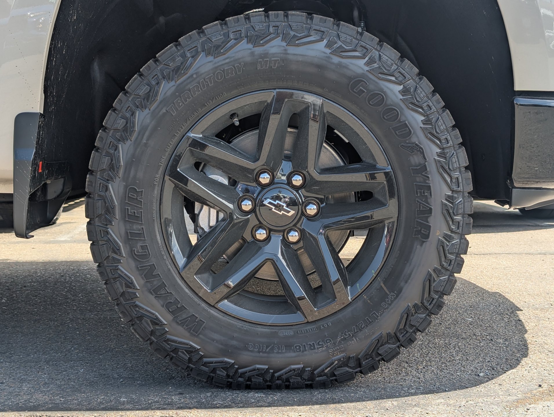 New 2026 Chevrolet Silverado 1500 Custom Trail Boss AWD/4WD image 6
