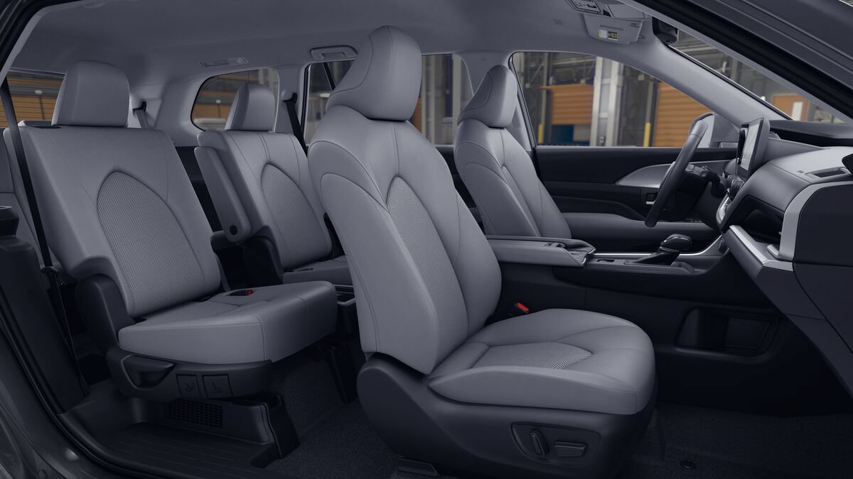 New 2026 Toyota Grand Highlander XLE FWD image 20