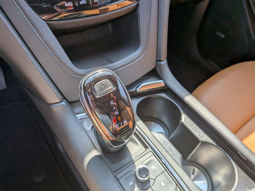 Certified 2024 Cadillac XT5 Premium Luxury FWD image 19