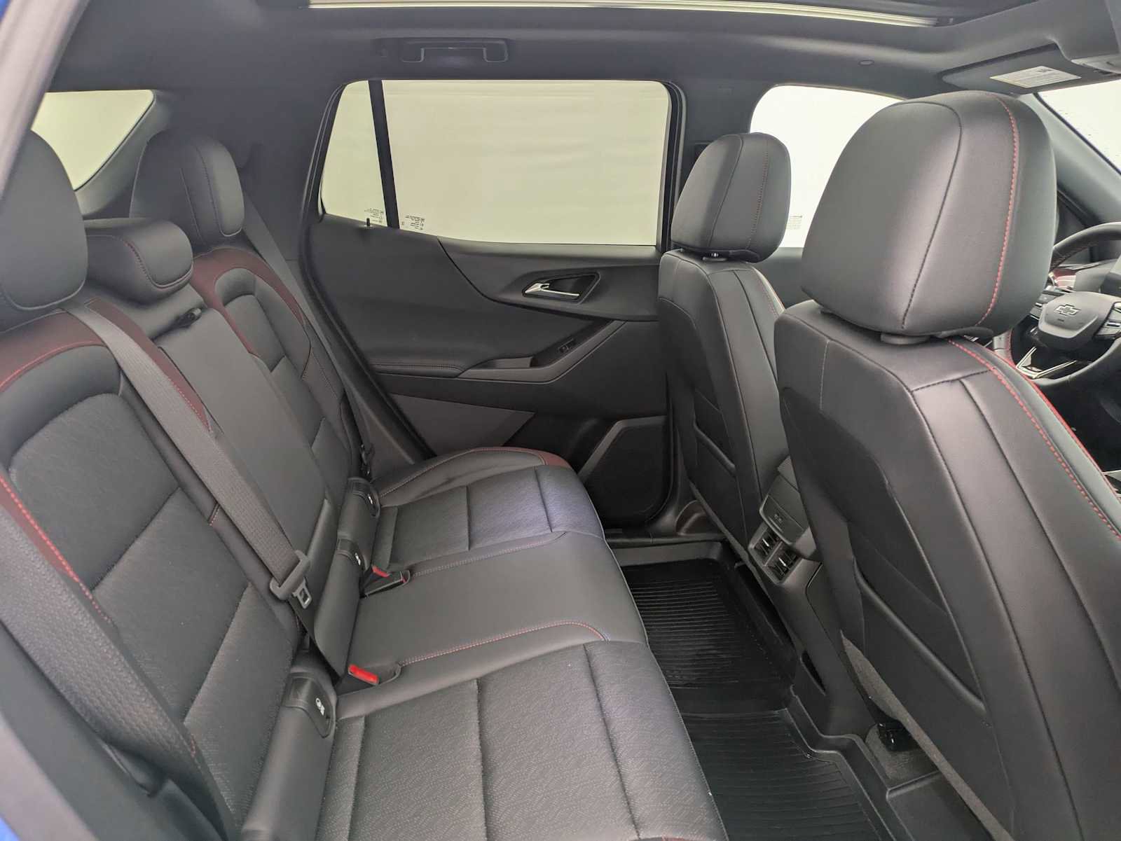 Used 2025 Chevrolet Equinox RS image 22