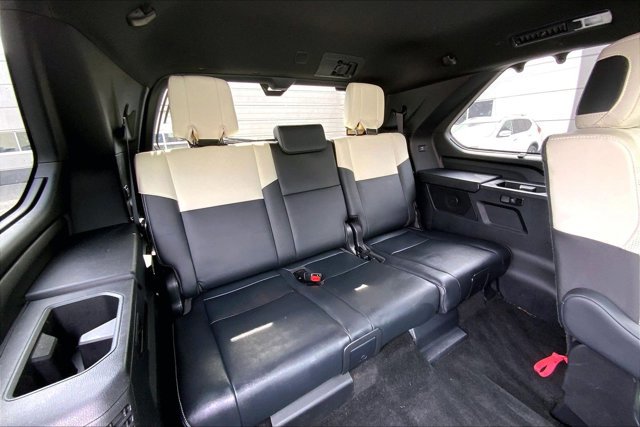 Used 2024 Toyota Sequoia Capstone AWD/4WD image 28