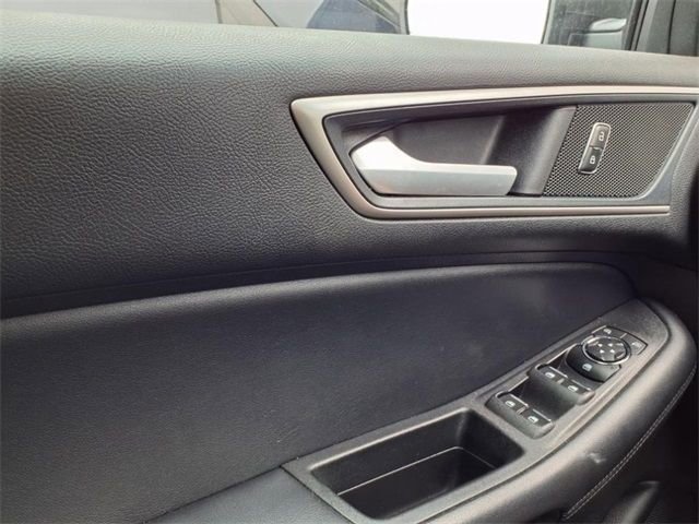 Used 2021 Ford Edge SEL w/ Convenience Package image 22