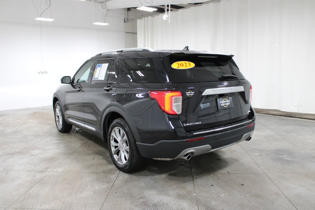 Used 2023 Ford Explorer Limited image 7