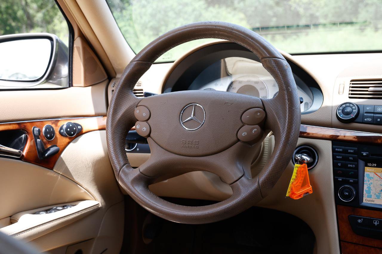 Used 2009 Mercedes-Benz E 350 Sedan w/ Premium 1 Pkg image 27