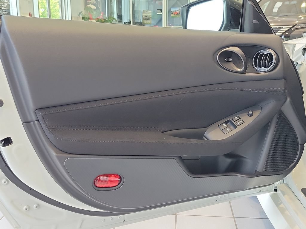 New 2026 Nissan Z Sport w/ Floor Mat Package RWD image 8