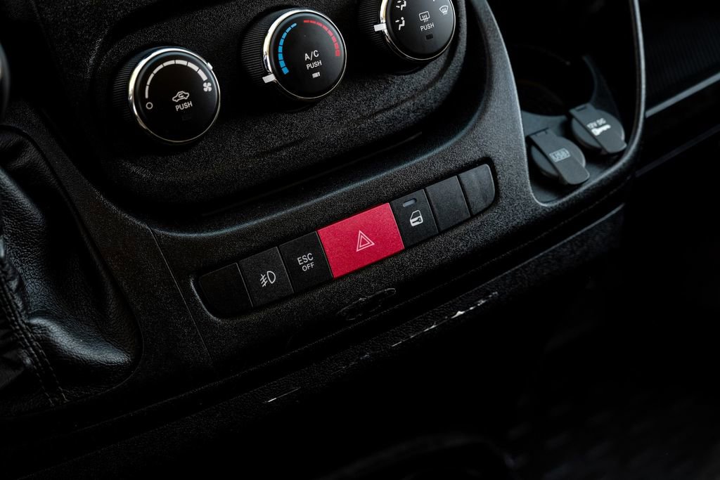 Used 2021 RAM ProMaster 2500 w/ Convenience Group image 21