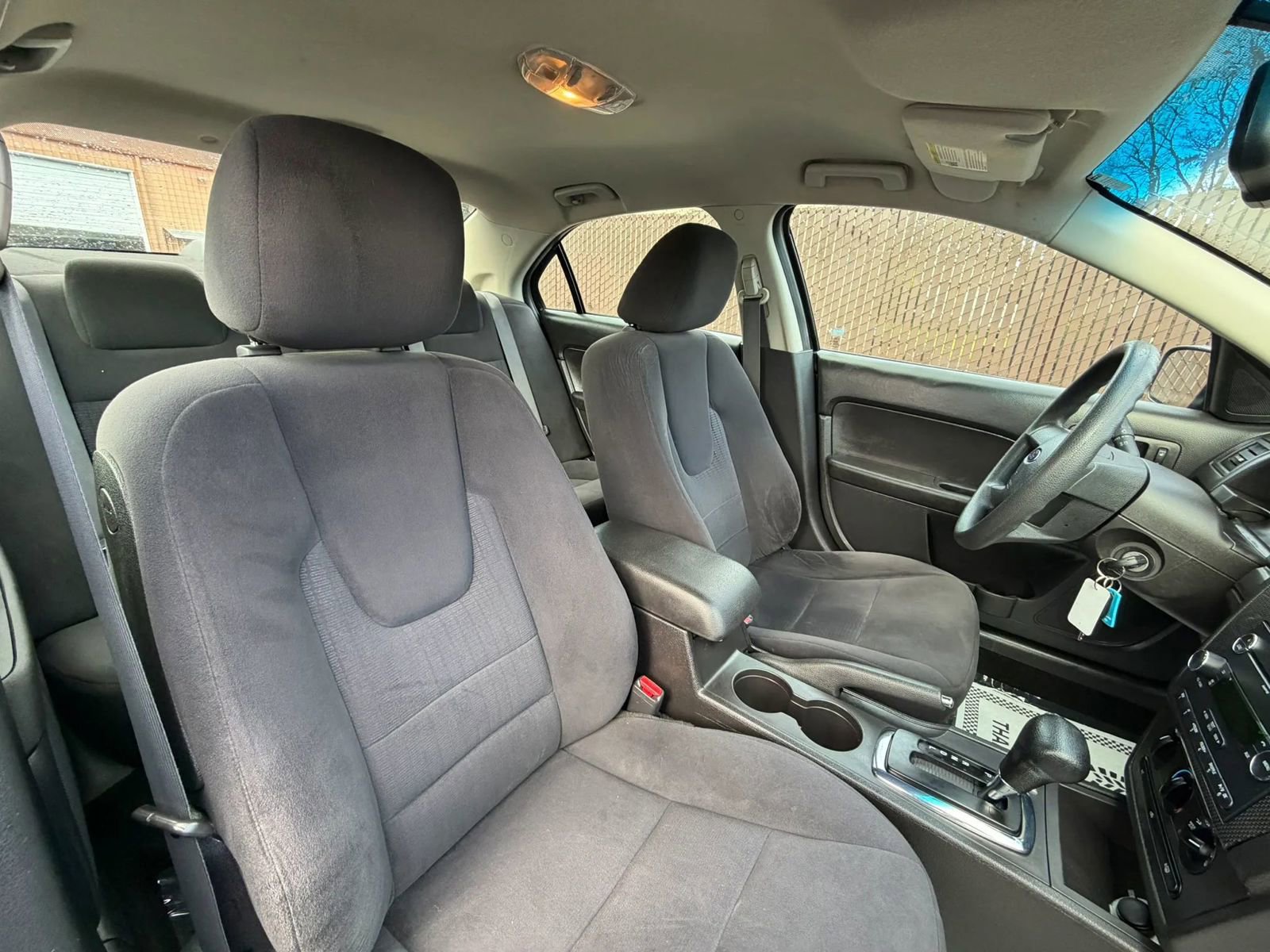 Used 2009 Ford Fusion SE FWD image 24