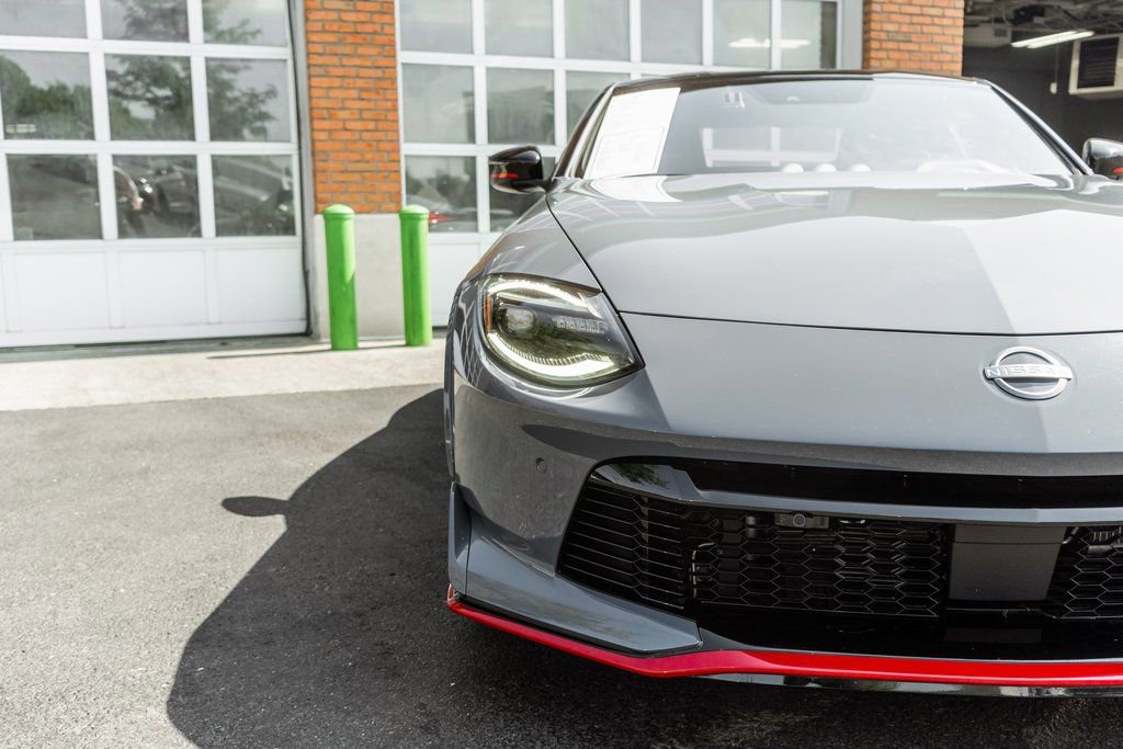 Used 2024 Nissan Z NISMO w/ Floor Mat Package image 30