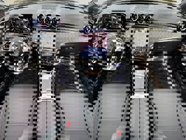 Used 2024 Mercedes-Benz C 300 4MATIC Sedan image 10