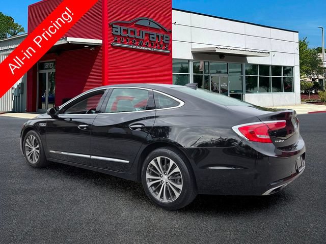 Used 2017 Buick LaCrosse Essence FWD image 3