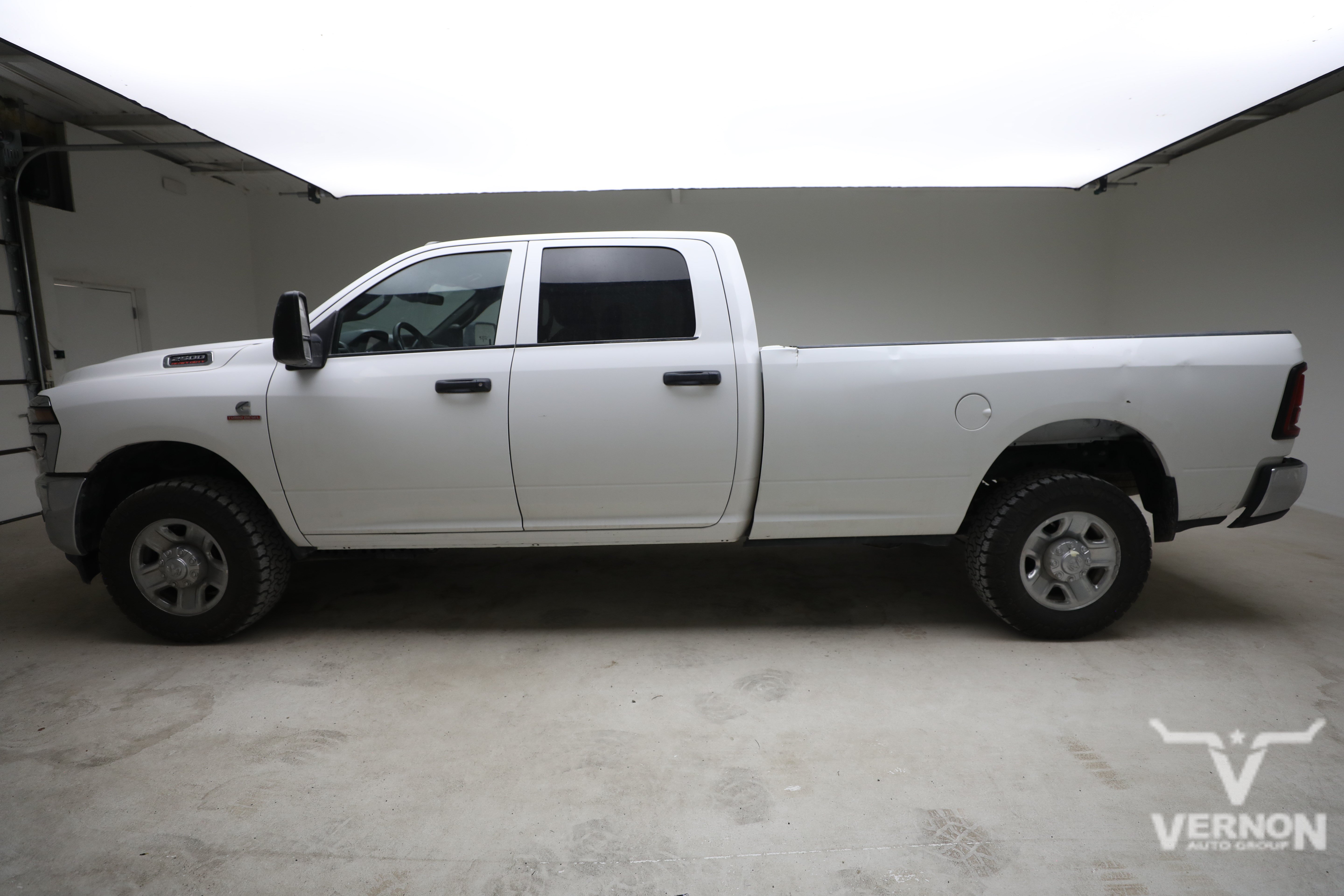 Used 2025 RAM 2500 Tradesman w/ Chrome Appearance Group AWD/4WD image 2