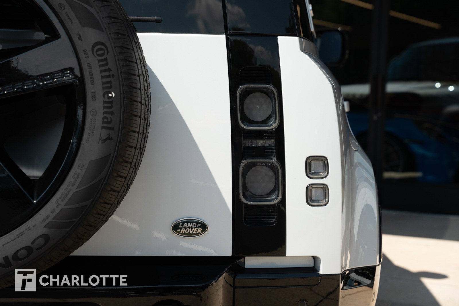 Used 2023 Land Rover Defender 110 V8 image 17