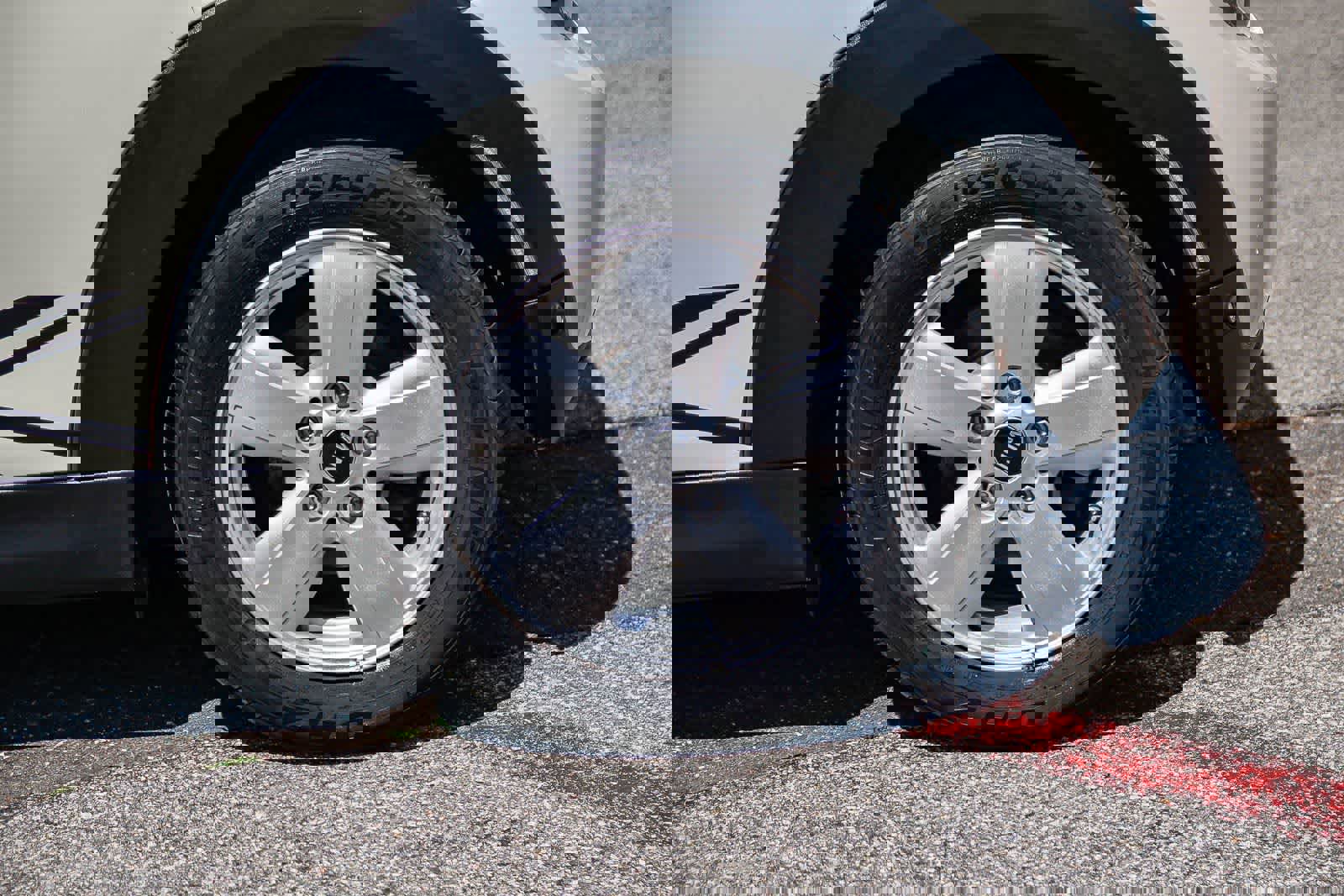 Used 2014 MINI Cooper 2-Door Hardtop image 8