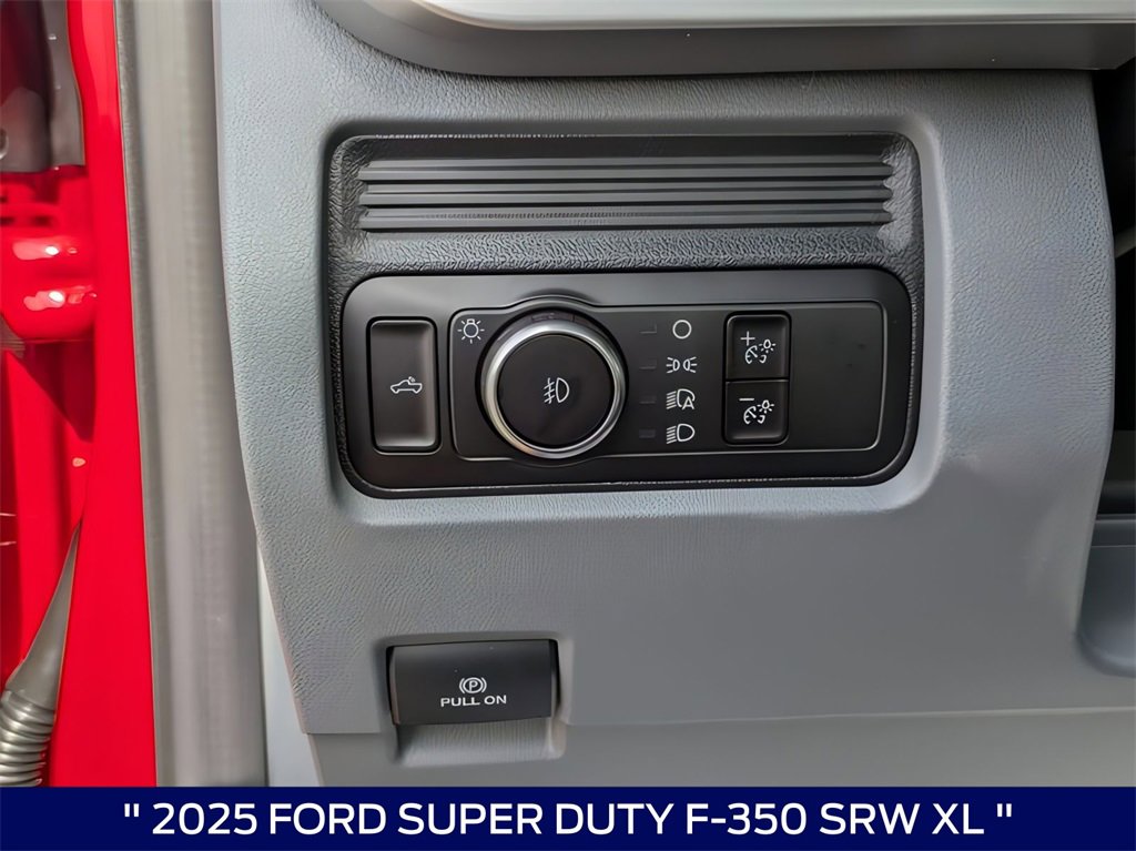 New 2025 Ford F350 XL w/ 360-Degree Camera Package image 16