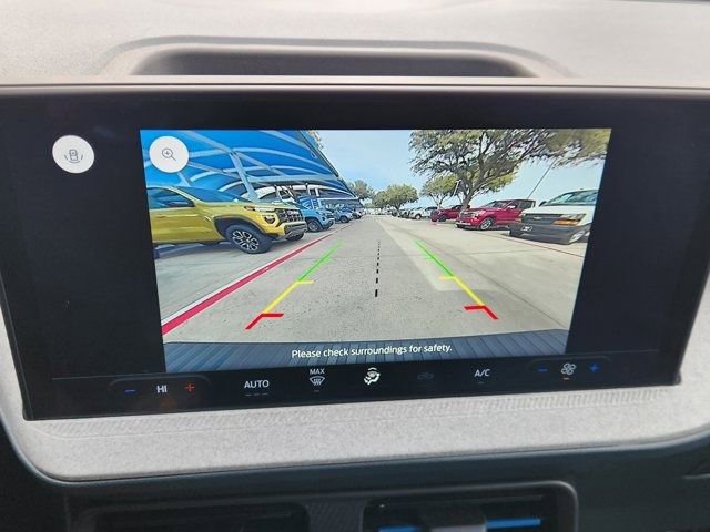 Used 2025 Ford Maverick XLT w/ Equipment Group 301A AWD/4WD image 6