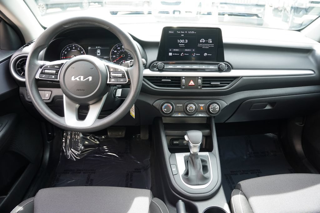 Certified 2024 Kia Forte LXS FWD image 18