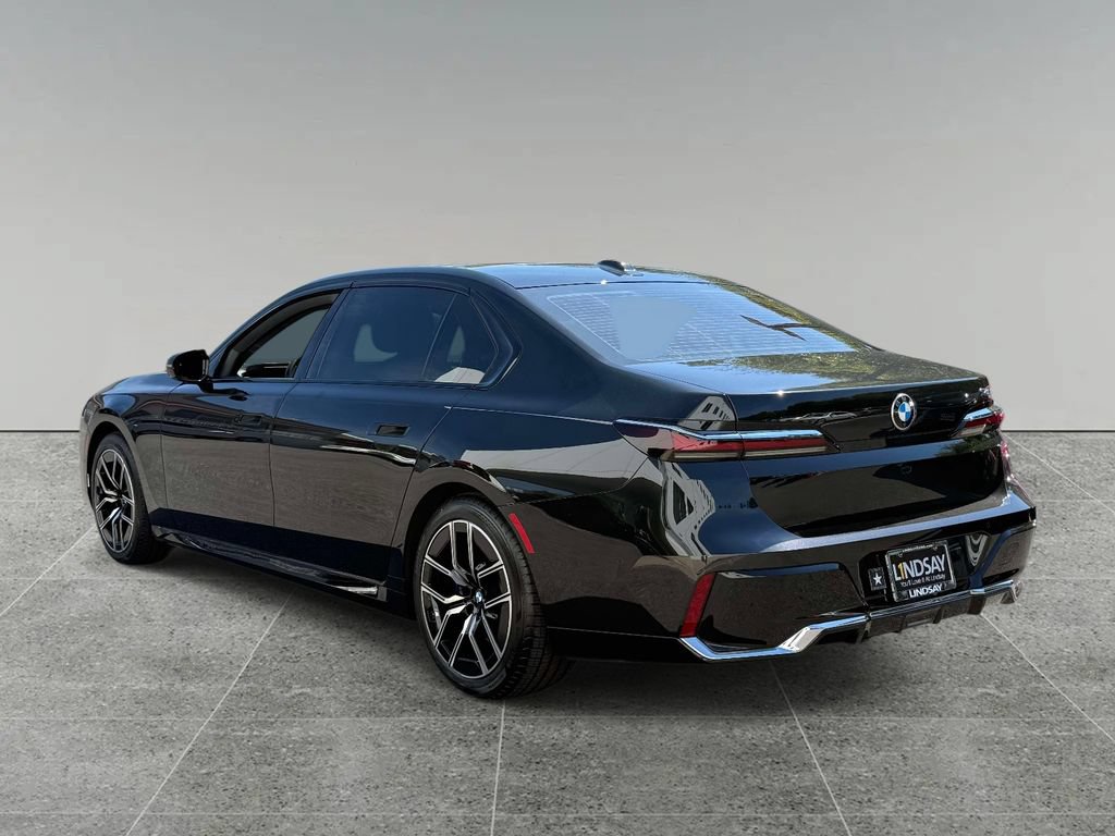 Used 2023 BMW 740i RWD image 12