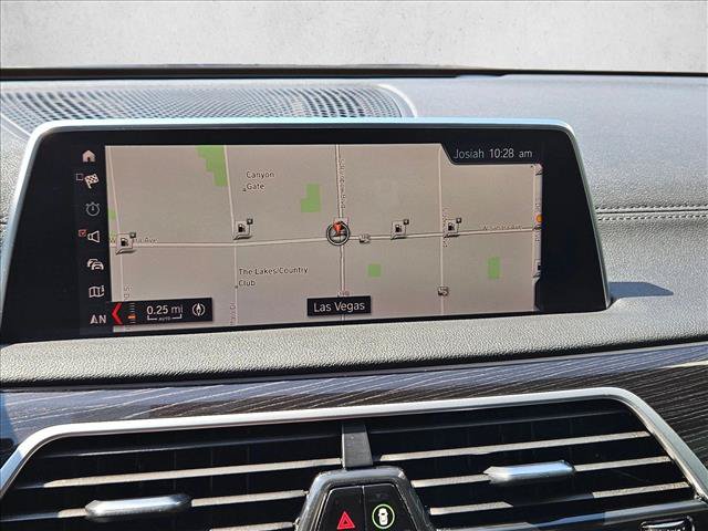 Used 2019 BMW 750i w/ M Sport Package RWD image 13