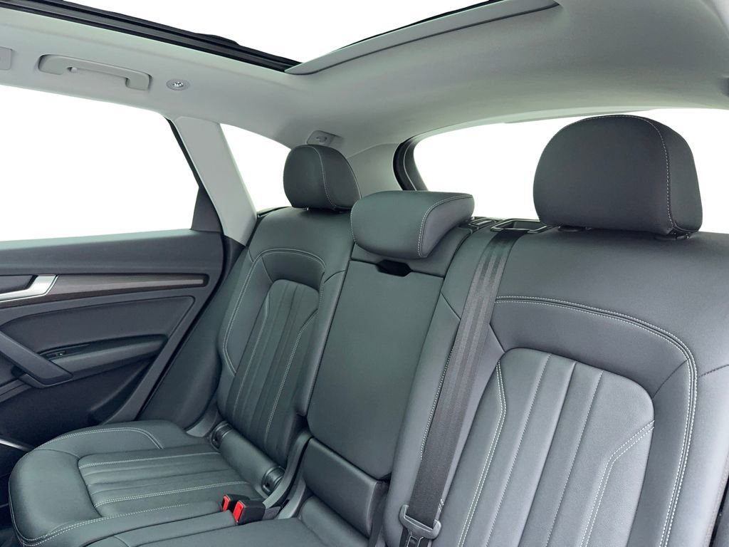 Used 2022 Audi Q5 2.0T Premium w/ Convenience Package image 41