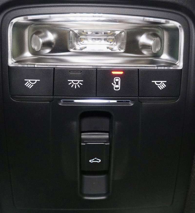 Used 2017 Audi A3 e-tron Premium Plus w/ Technology Package image 34