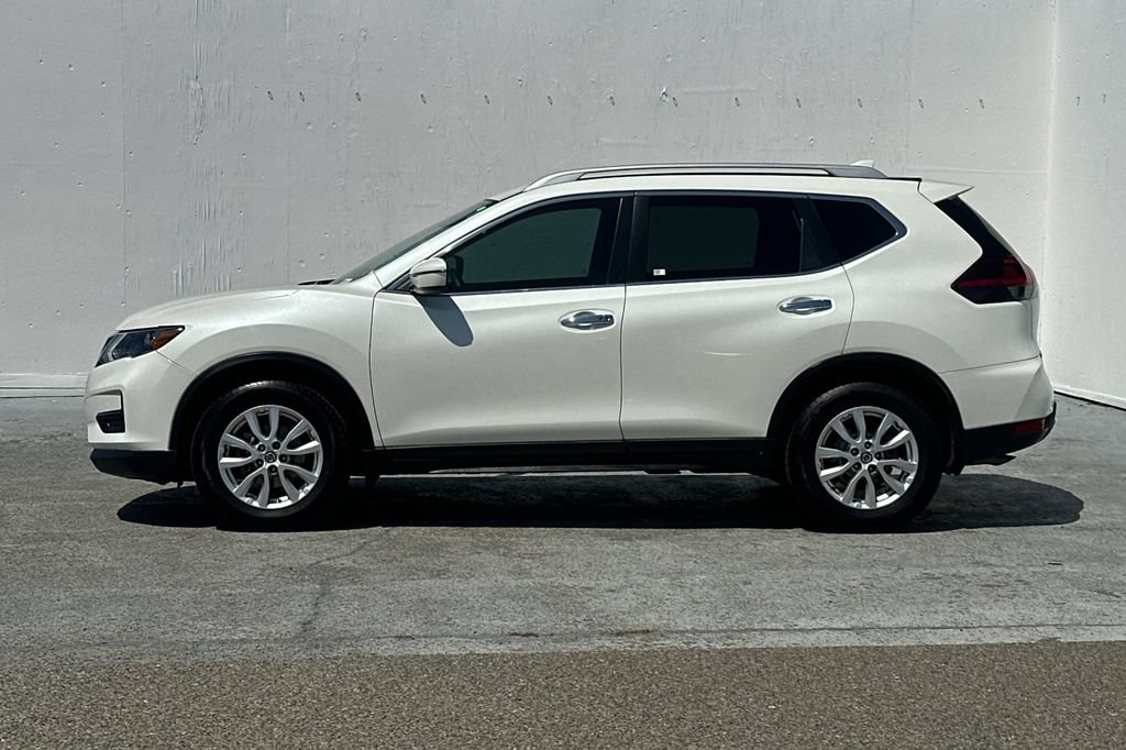 Used 2020 Nissan Rogue SV FWD image 6