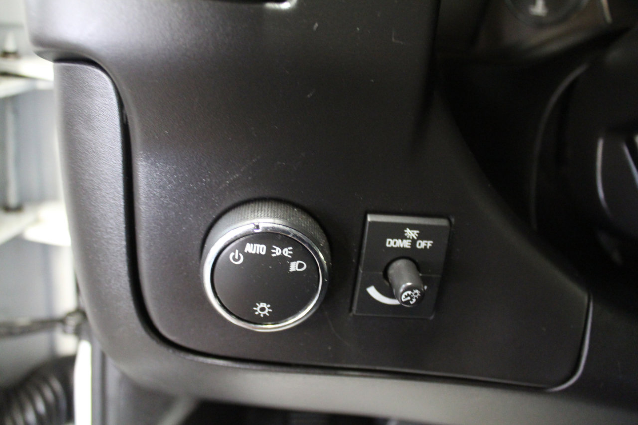 Used 2018 Chevrolet Express 2500 RWD 2500 135 w/ Driver Convenience Package image 12