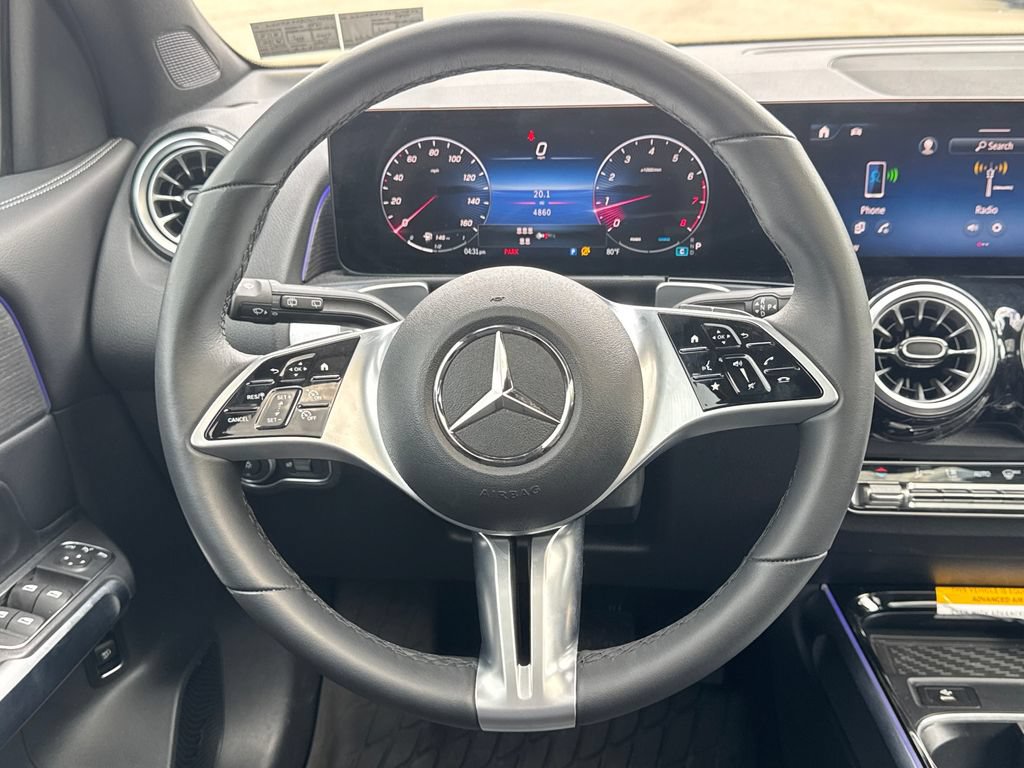 Used 2026 Mercedes-Benz GLB 250 4MATIC image 14