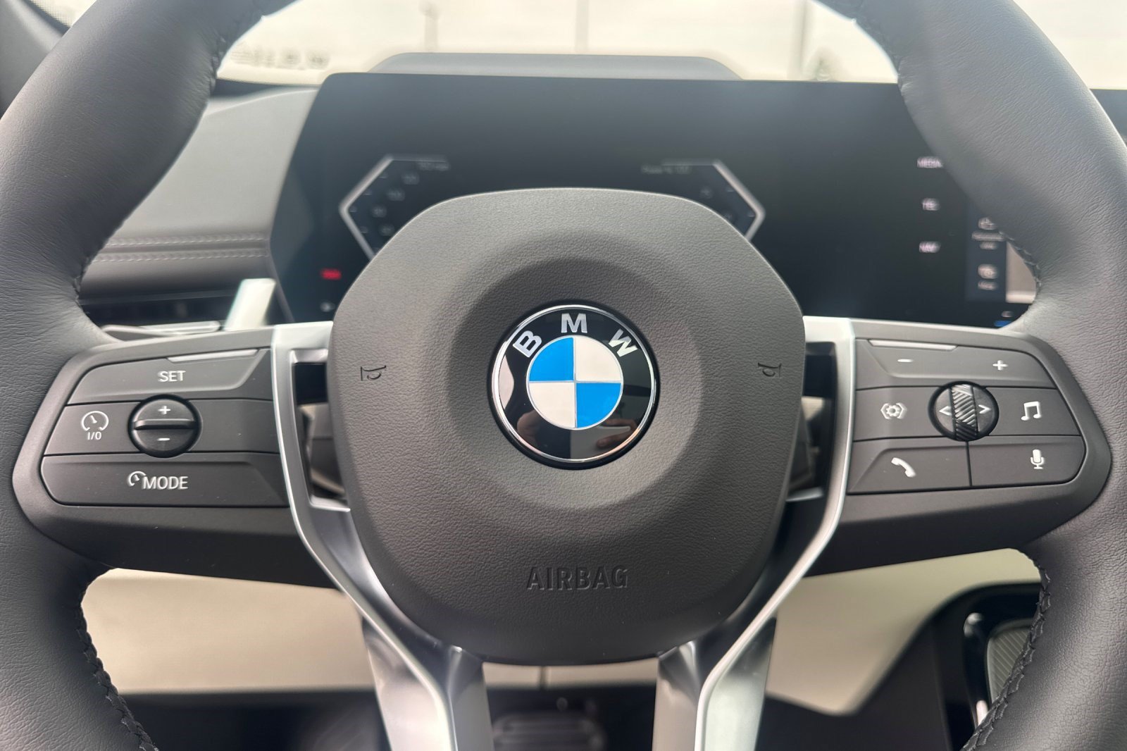 Used 2026 BMW X1 xDrive28i w/ Technology Package AWD/4WD image 10