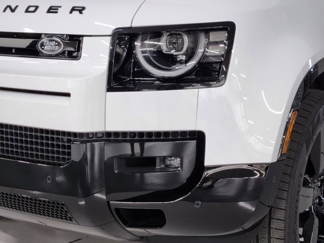 New 2026 Land Rover Defender 110 V8 image 12