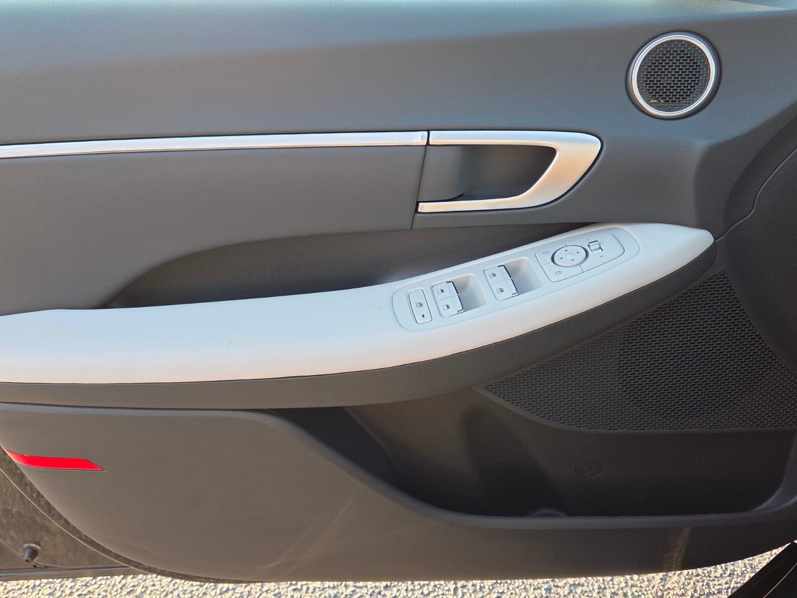 New 2026 Hyundai Sonata SEL FWD image 27