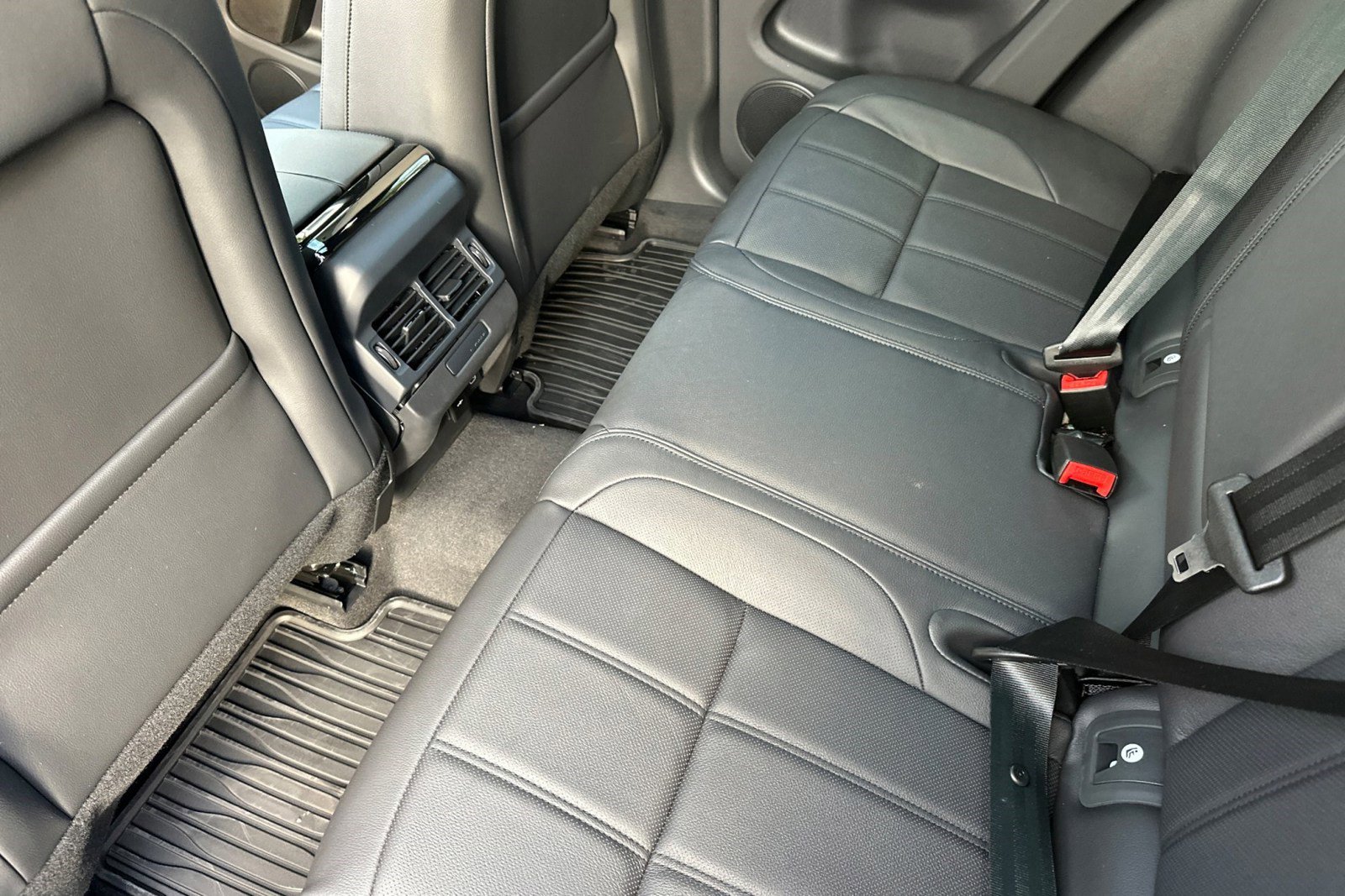 New 2026 Land Rover Range Rover Evoque S image 16